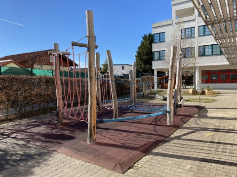 Kletterdschungel am Spielplatz