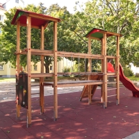 Spielplatz aus Fallschutz-Unterlage