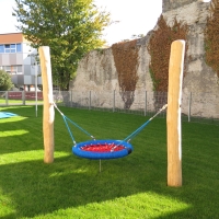 Kleinkinderschaukel mit Nestkorb für Kindergarten kaufen