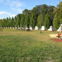 Übersicht Spielplatz auf einer sehr großen Fläche