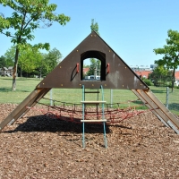 Neues Spielhaus im Margarete Ottillinger Park