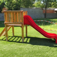 Kleinkinder Rutschenturm Spielplatz Himberg