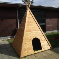 Smile Mini Indianer Tipi aus Holz für den Außenbereich